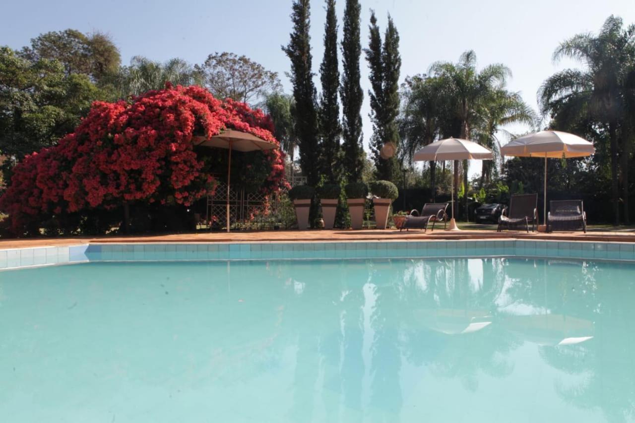 Hotel Pousada Chale Das Flores Sertãozinho 외부 사진