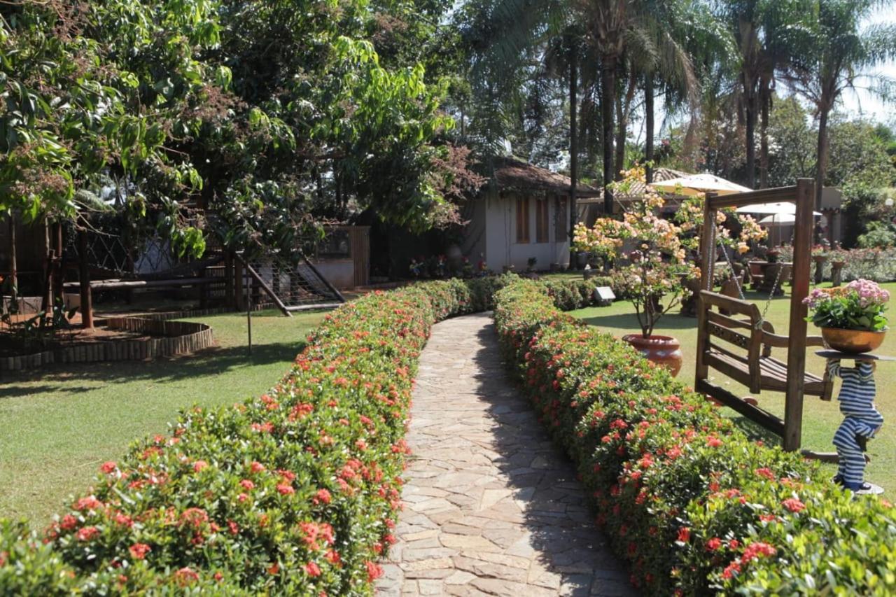 Hotel Pousada Chale Das Flores Sertãozinho 외부 사진