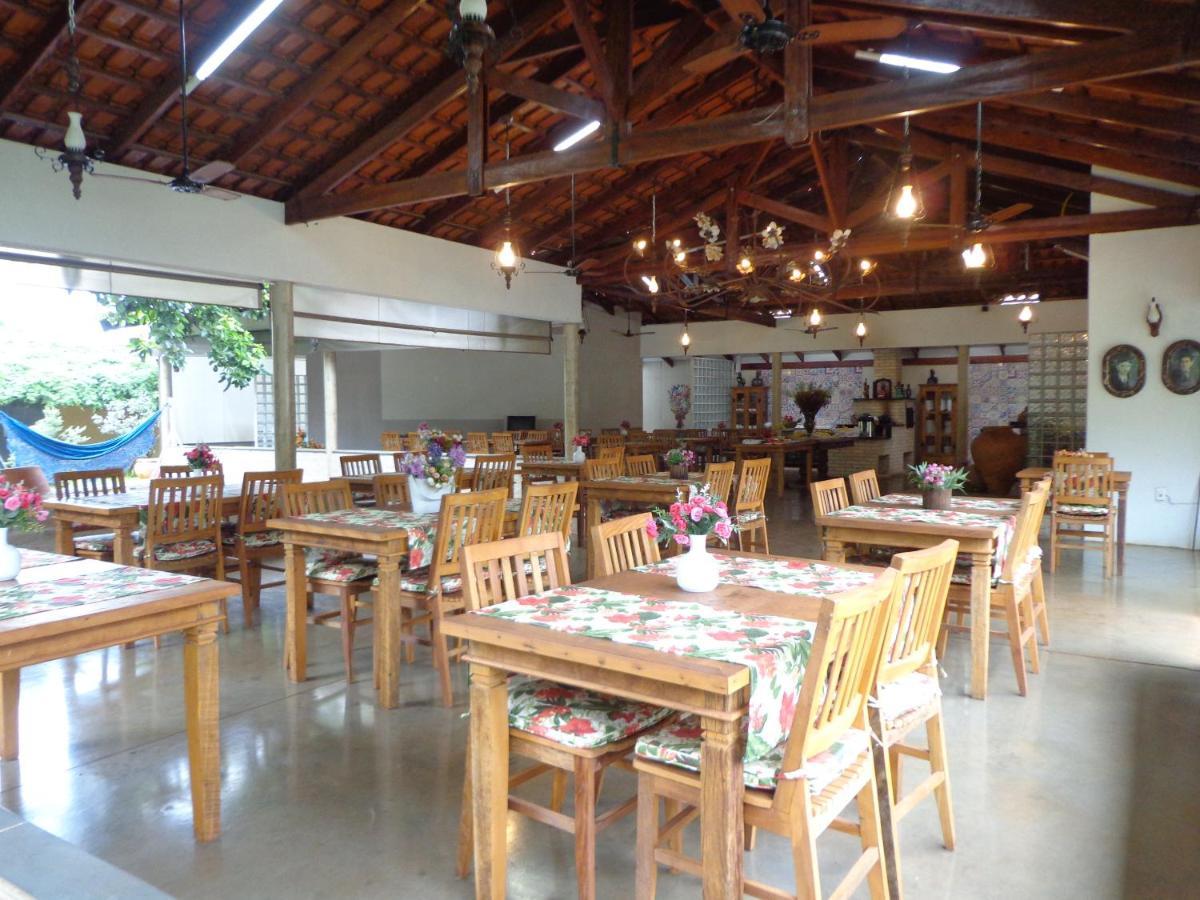 Hotel Pousada Chale Das Flores Sertãozinho 외부 사진